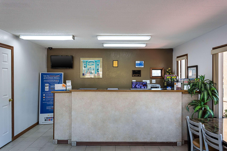 Public Area 3, Rodeway Inn Lake City I-75, Columbia