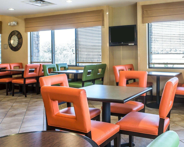 Public Area 2, Comfort Suites Kodak Sevierville, Sevier