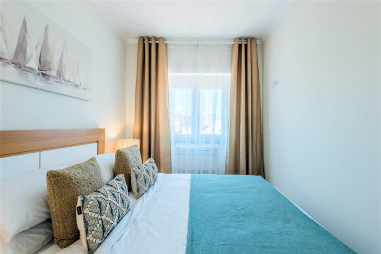 Room 2, Bela Vista B in Lisboa, Lisbon