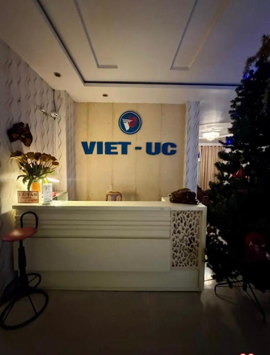 Others, khach san viet uc, Vinh