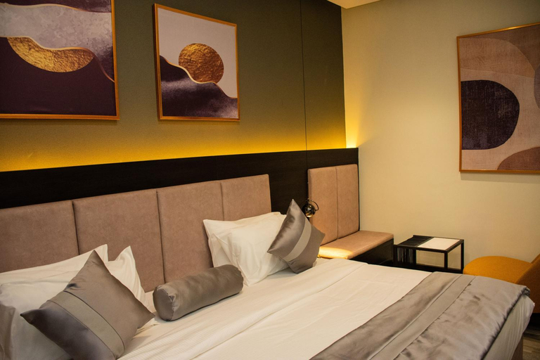 Bedroom 2, THE THRIBEKA INTERNATIONAL HOTEL, Oshimili South