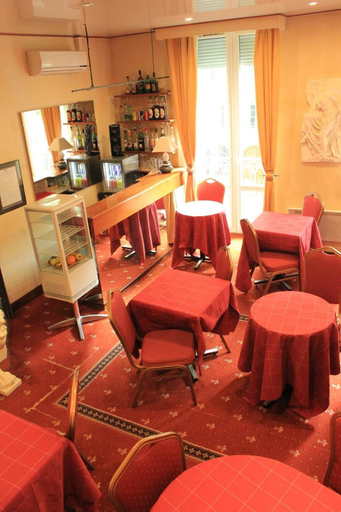 Public Area 3, Hotel Foch, Rhône