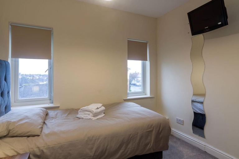 Others 3, The Serenity Hotel, Lincolnshire