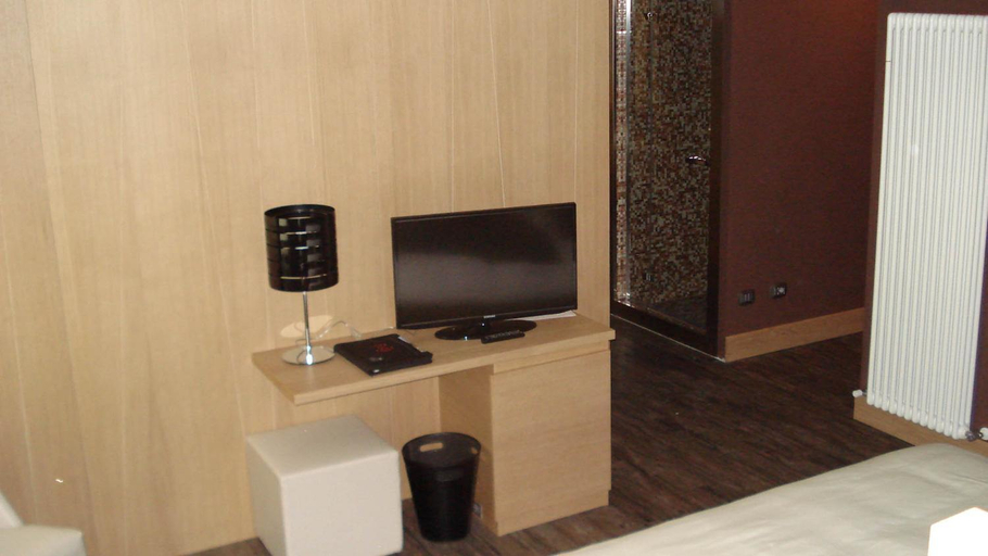 Bedroom 2, Hotel Garni Vittoria, Trento