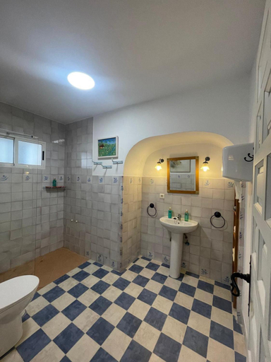 Bathroom 3, Cortijo Santa Clara, Sevilla