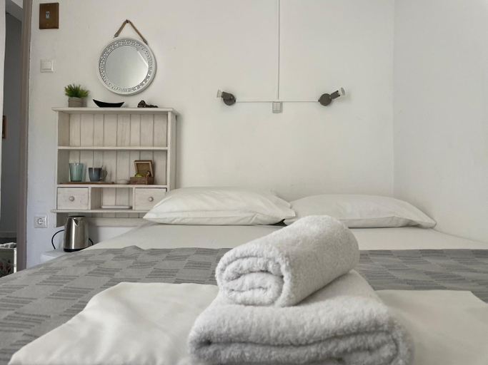 Bedroom 2, Cristi Rooms, South Aegean