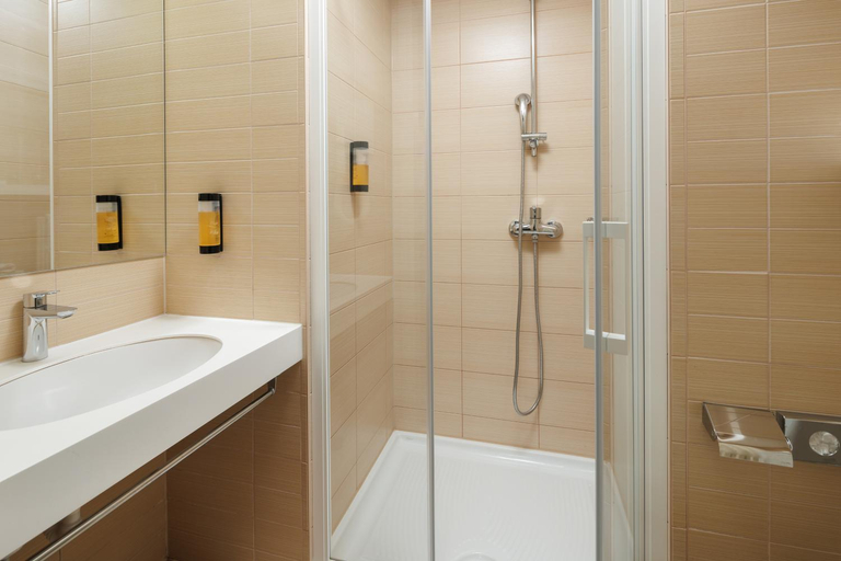 Bathroom 5, Hotel Albatros Plava Laguna, Vrsar