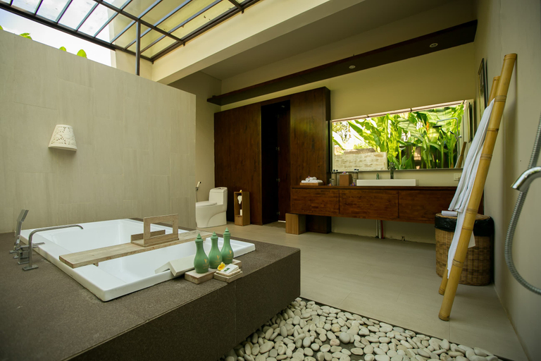 bathroom 30