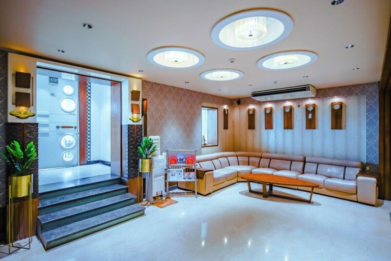 Public Area 2, Hotel Holiday Resort, Puri