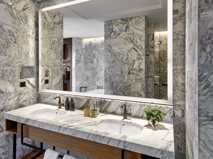 Bathroom 5