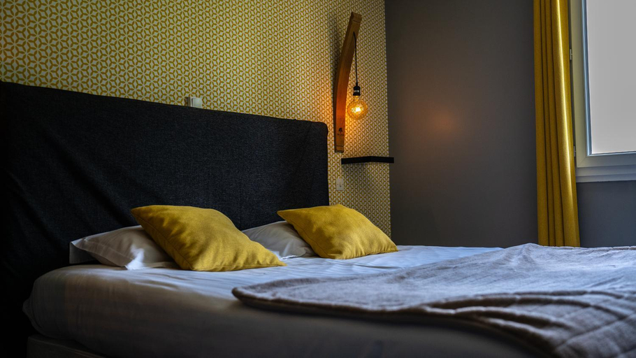Bedroom 2, Hotel Parc Adelie - Logis Hotels, Côte-d'Or