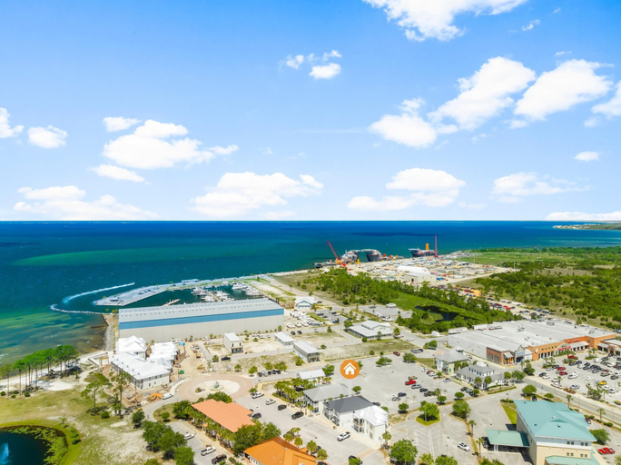 Others 4, Pet Friendly Beach House - Marina View, Gulf