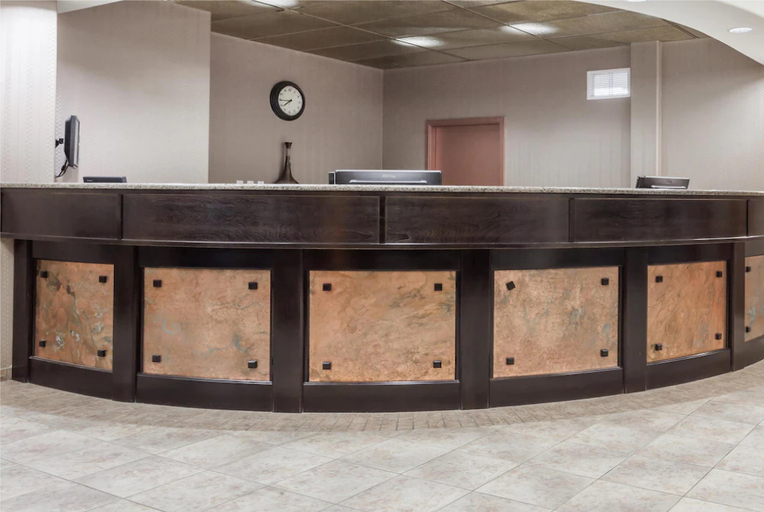Public Area 2, Super 8 by Wyndham Edson, Division No. 14
