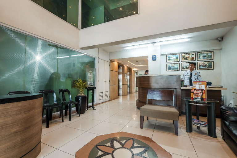 Public Area 2, Boni Tower, Mandaluyong