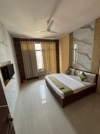 Bedroom 3, Hotel Saina Stay Inn, Gurgaon