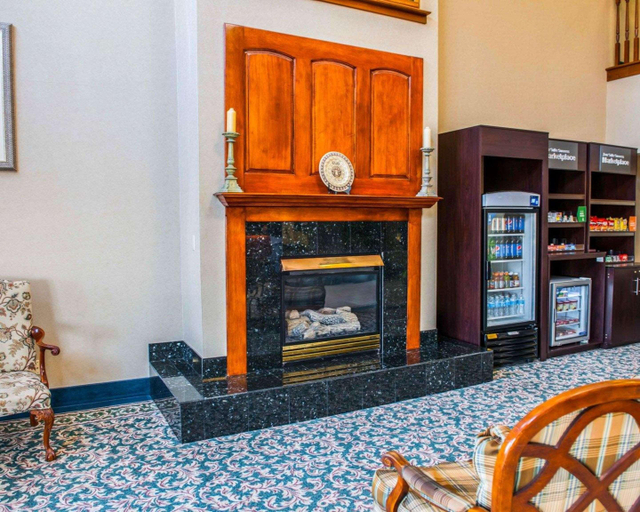 Public Area 2, Comfort Suites Auburn near I-69, De Kalb
