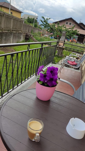 Others 5, Tirano Express Comfort 2P Appartamento spazioso con vista montagne, ideale per famiglie e gruppi, Sondrio