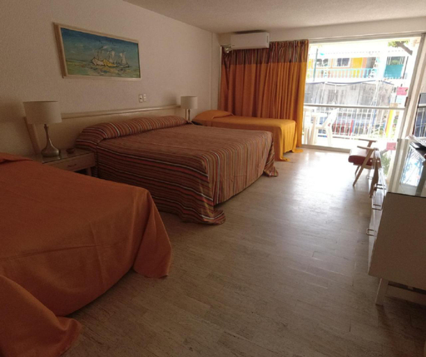 Bedroom 2, hotel sands, Acapulco de Juárez