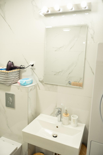 Bathroom 3, ZHana Apartment
