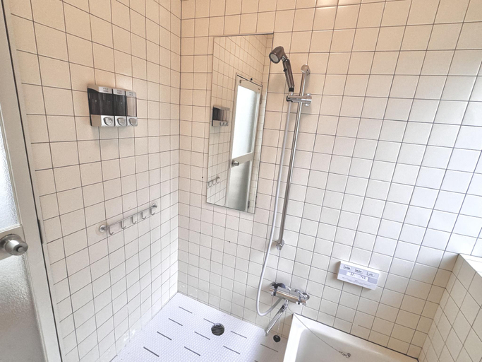 Bathroom 3, Guest House 圭堂-Seidou- $0 for rental bicycle, Fujiyoshida