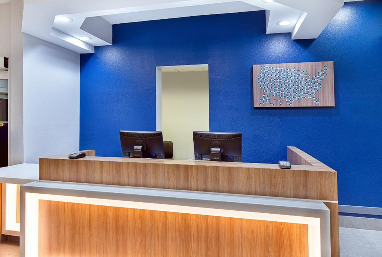 Public Area 2, Microtel Inn & Suites By Wyndham Columbus North, Muscogee
