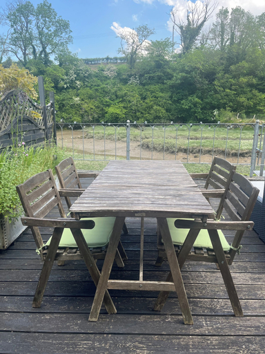 Outdoor dining 2, 2 Bedrooms, Overlooking Little Petherick Creek, Cornwall