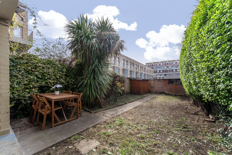 Exterior & Views 2, 2 Bed Flat with Garden in Canonbury, London