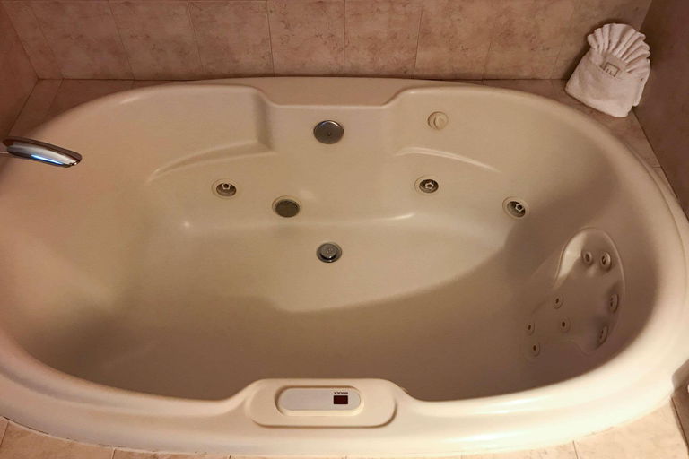 Bathroom 4, Clarion Hotel & Conference Center - Toms River, NJ, Ocean