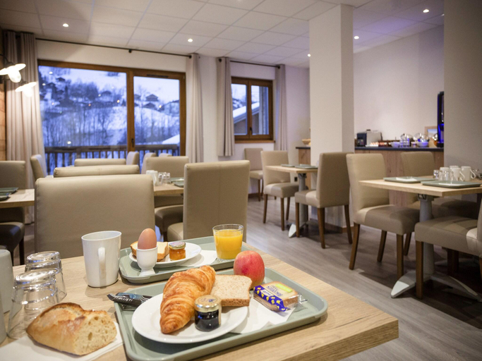 Food & Drinks, Apartment in Beaufort near Ski Slopes, Savoie