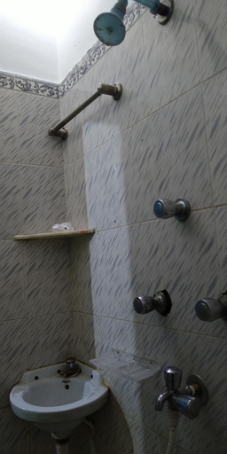 Bathroom 5, HOTEL DEVDOOT, Nalanda