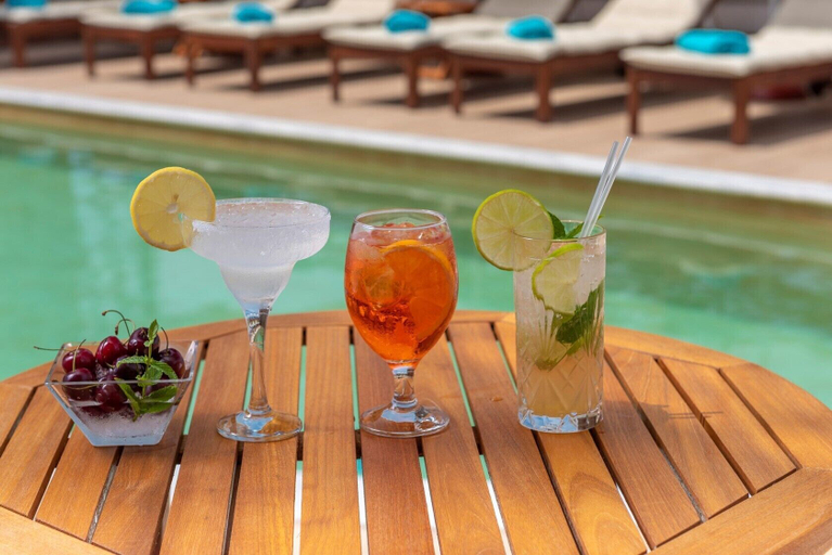 Food & Drinks 3, Dandelion Suites, Central Macedonia