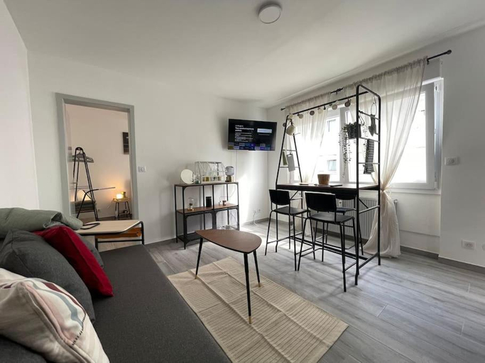 Facilities 3, T2 Elio - proche gare et aeroport, parking prive, Haut-Rhin