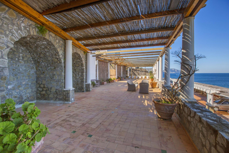 Room 2, Villa San Montano in Massa Lubrense, Napoli