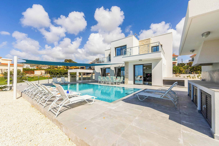 Others 5, Villa Alderbaran
