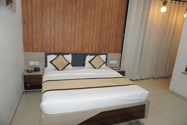 Bedroom 16