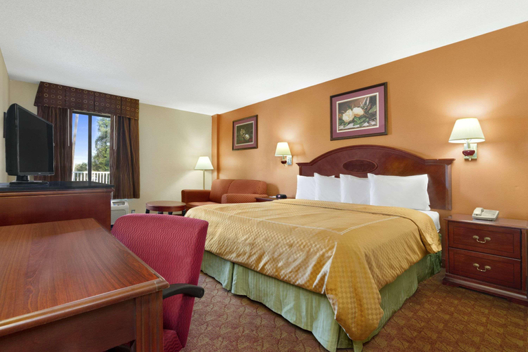 Bathroom 4, Ramada Limited Columbia, Richland