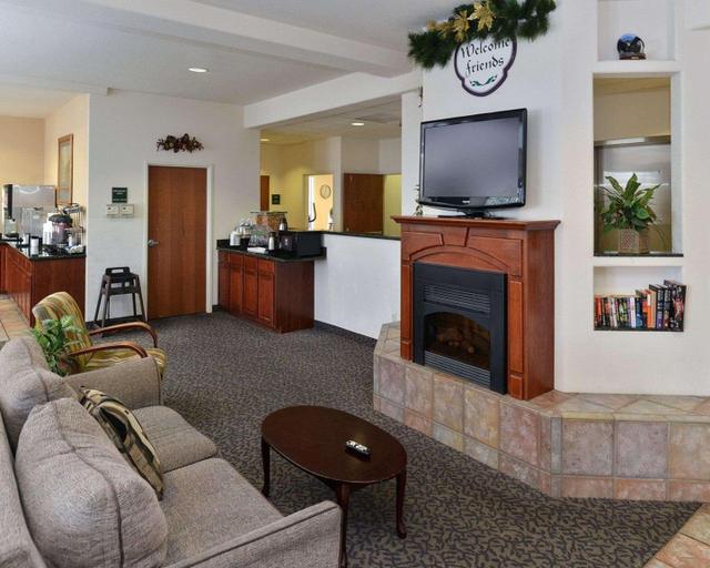 Public Area 2, Comfort Inn & Suites Riverton, Fremont