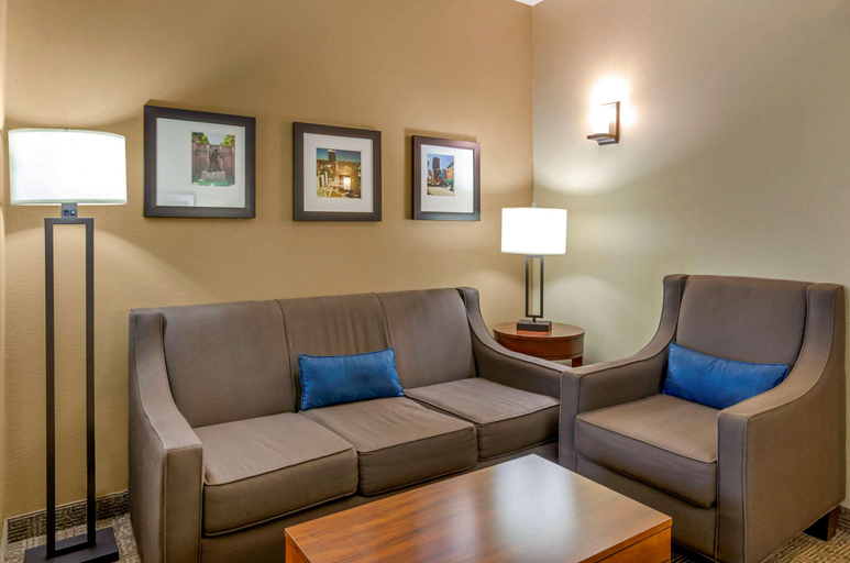 Bedroom 3, Comfort Inn & Suites Lynchburg Area, Campbell