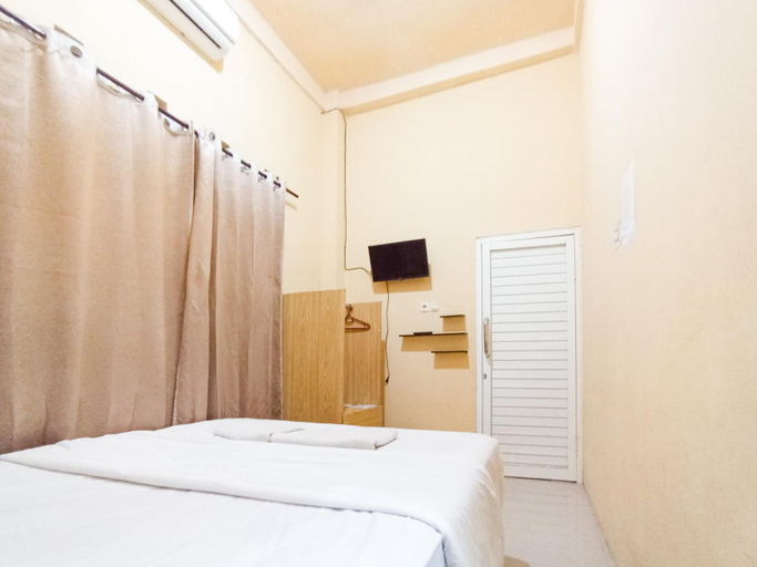 Bedroom 13