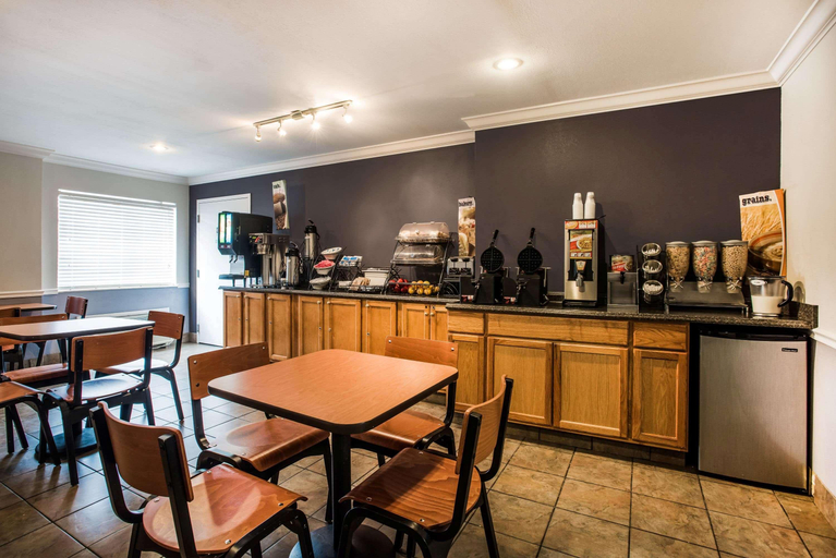 Food & Drinks, Microtel Inn & Suites By Wyndham Chattanooga/Near, Hamilton