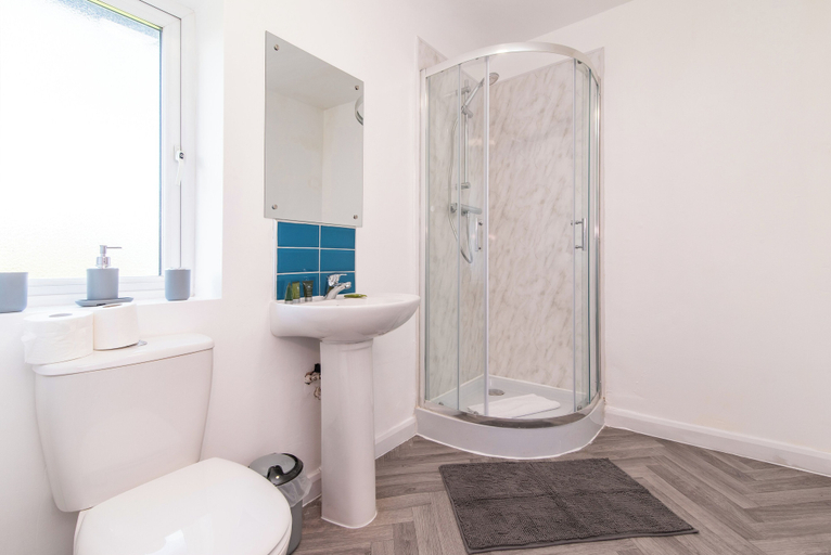 Bathroom, Kneeton Vale, Nottingham