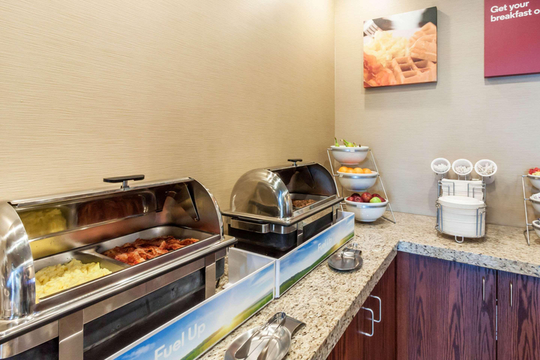 Food & Drinks 5, Comfort Suites University Brookings, Brookings