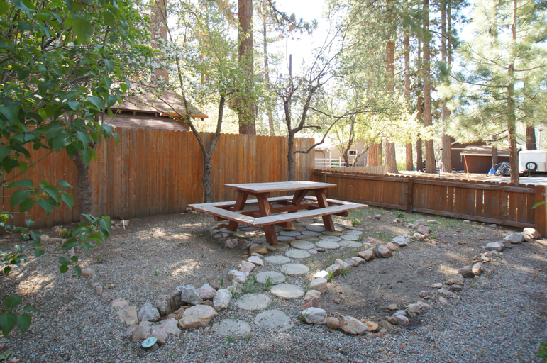 Others 4, Boulder Bay Bungalow, San Bernardino