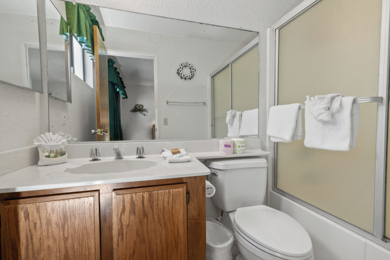 Bathroom 3, Boulder Bay Chalet Condo, San Bernardino
