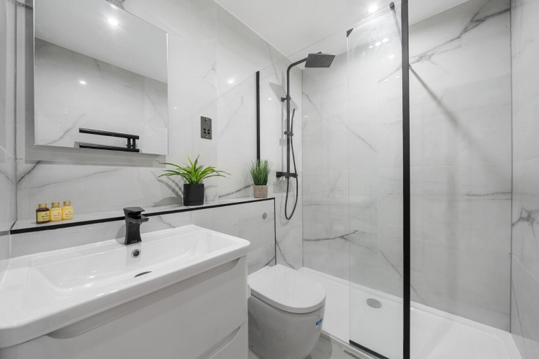Bathroom 2, The Hertford Boutique, London