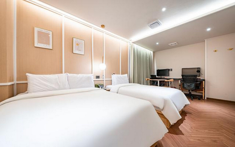 Bedroom 4, Brown Dot Gwangju Yongbong Branch, Buk