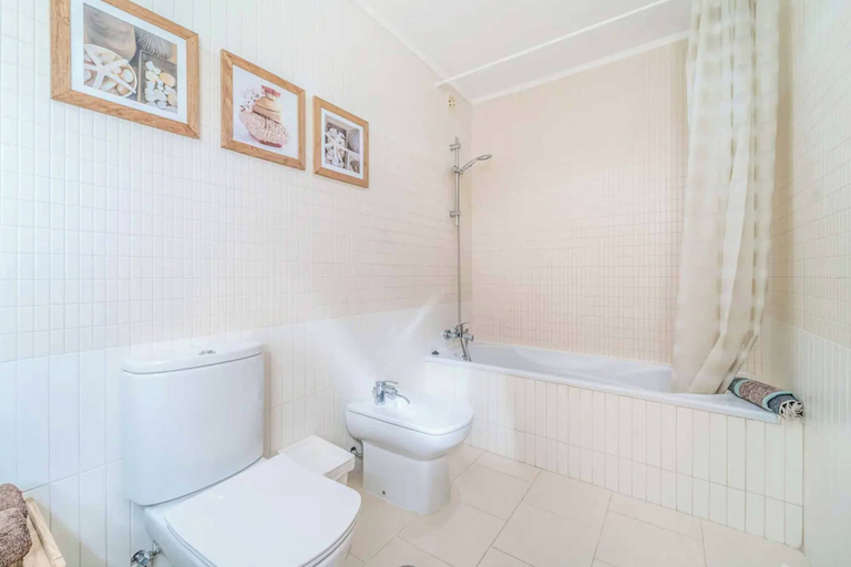 Bathroom 4, Villa Catarino, Albufeira