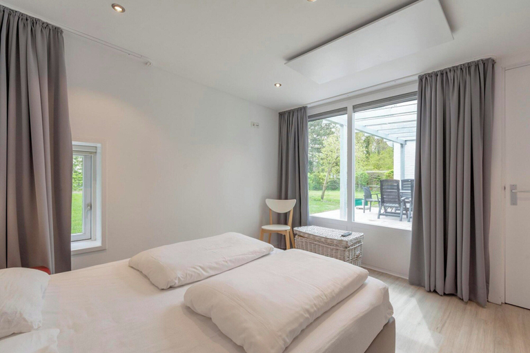 Room 5, Duinland 146 for 4 guests with garden, Zijpe
