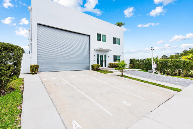 Exterior & Views 2, Unique Retreat - Unit B: Homey First-floor Haven, Broward