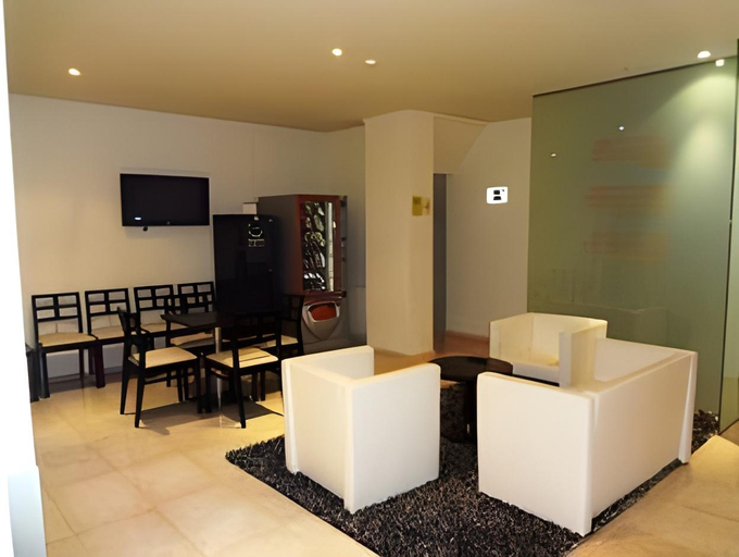 Others 5, Hotel Irixo, Ourense